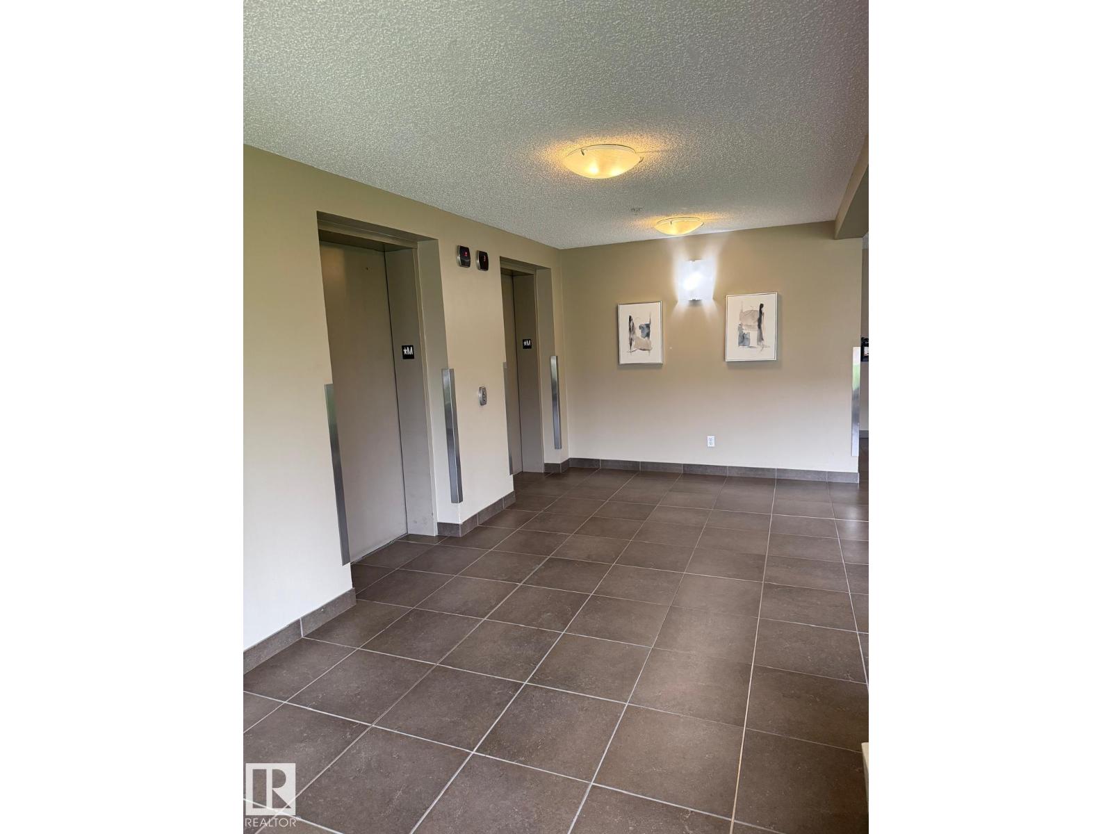 #412 13908 136 ST NW
