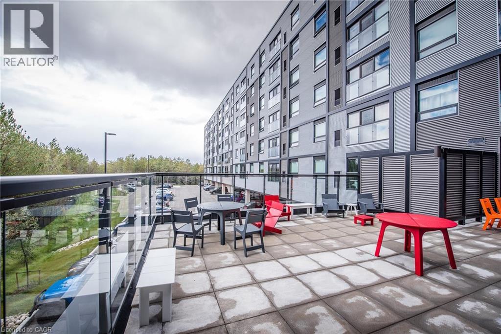 1291 GORDON Street Unit# 220