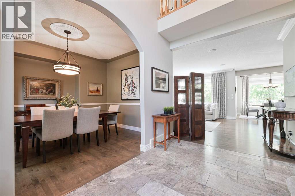 136 Strathlea Place SW