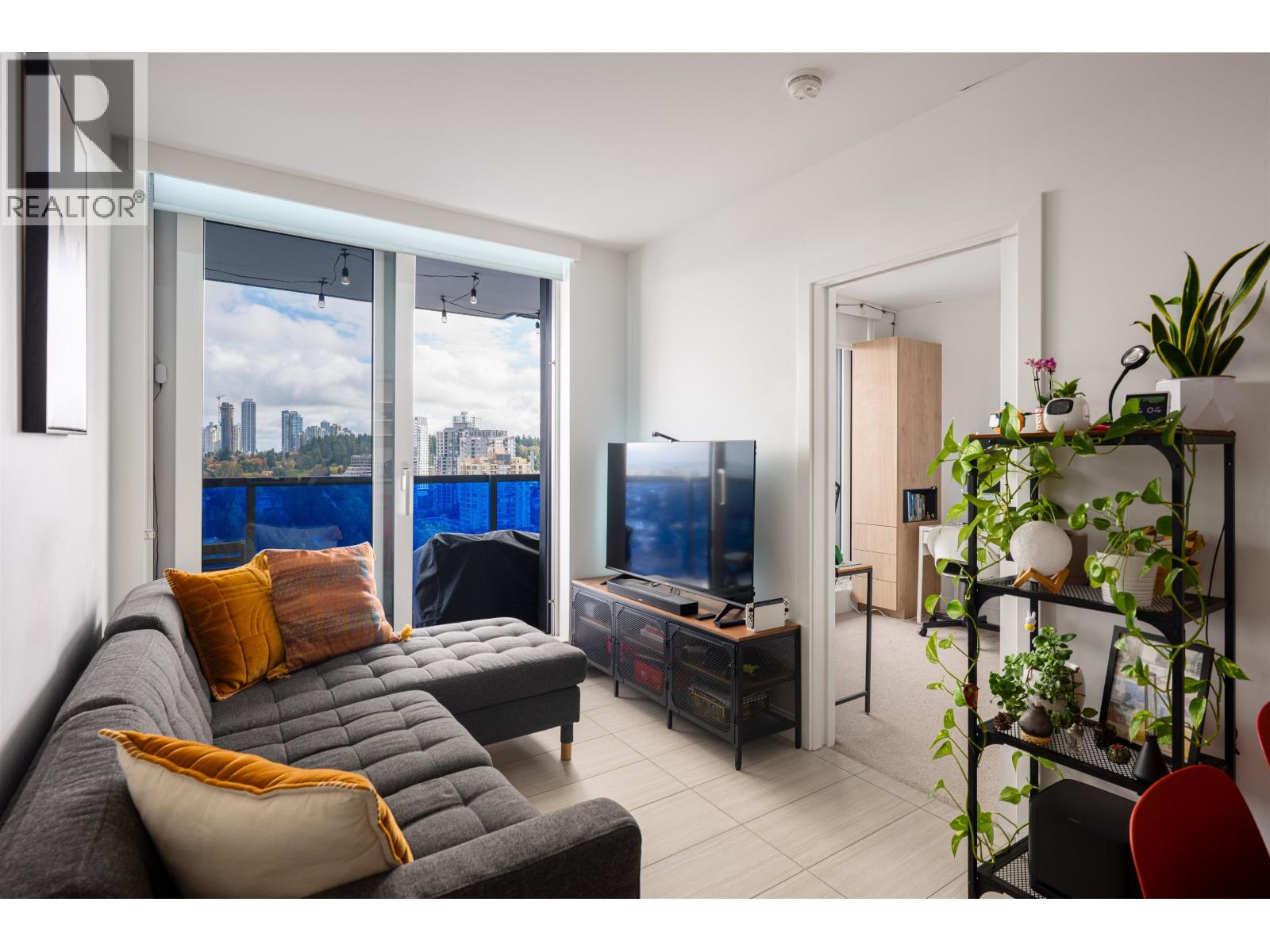 1604 5058 JOYCE STREET