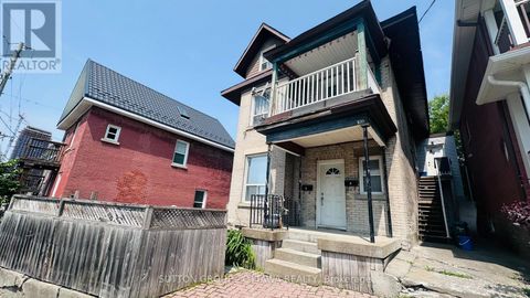 139 ECCLES STREET Ottawa ON K1R6S7