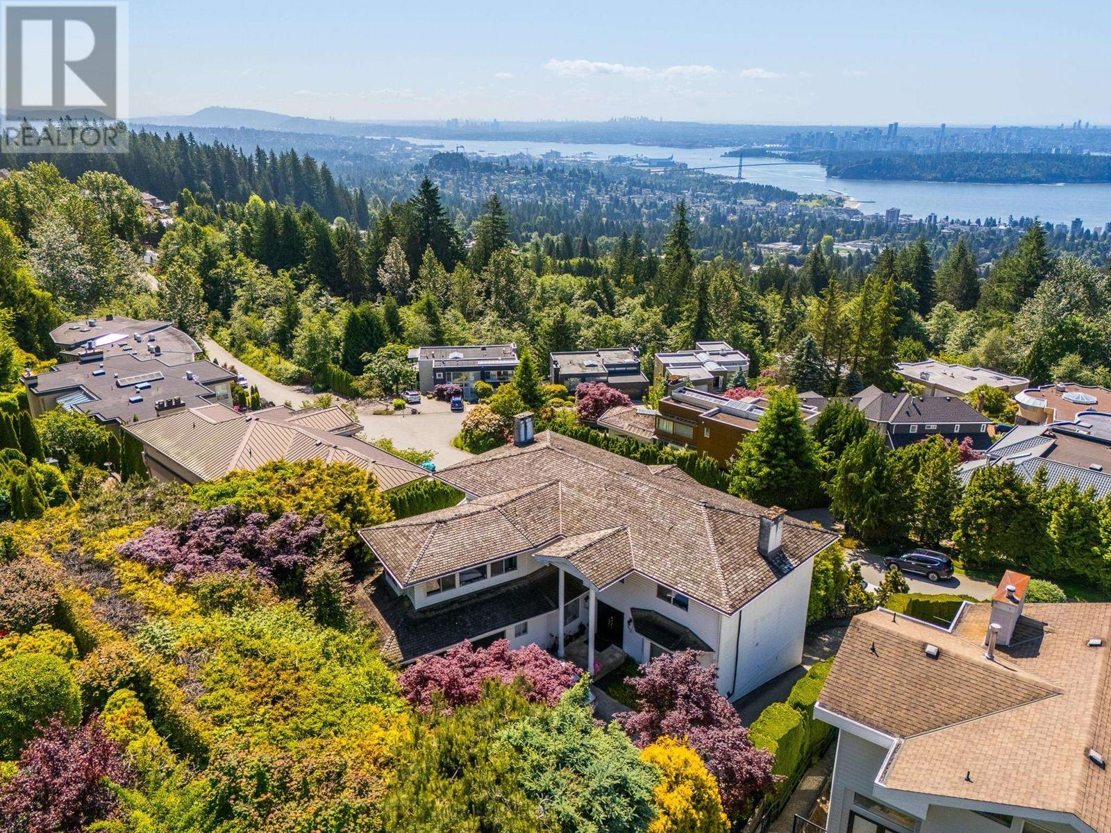 2585 WESTHILL WAY