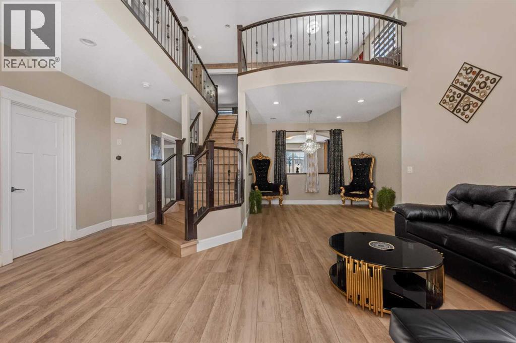 30 Saddlelake View NE