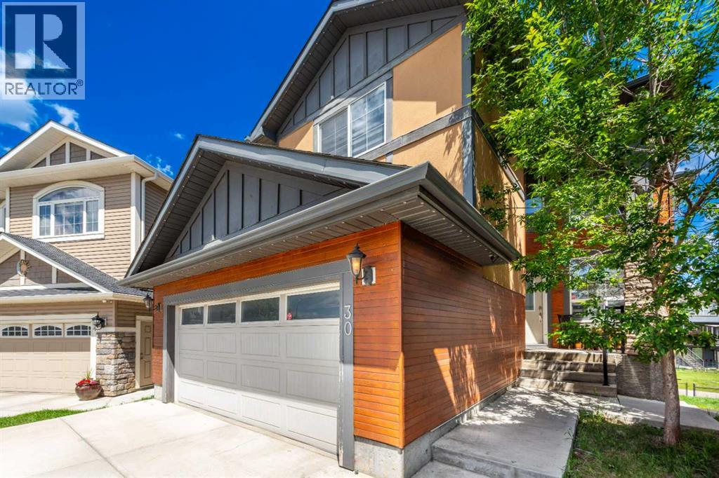 30 Saddlelake View NE
