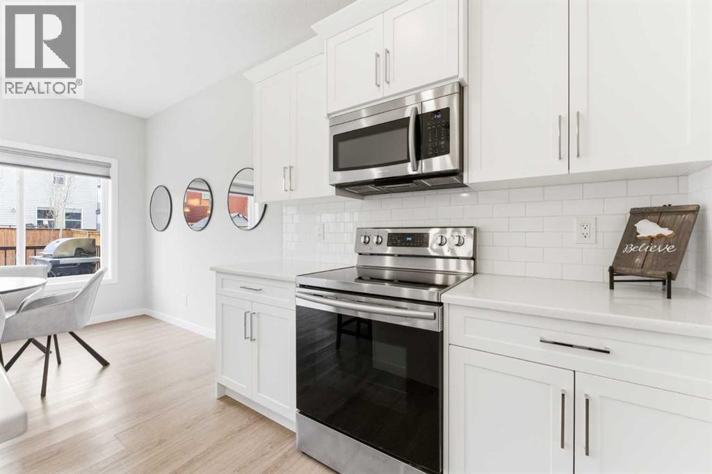 69 Legacy Manor SE