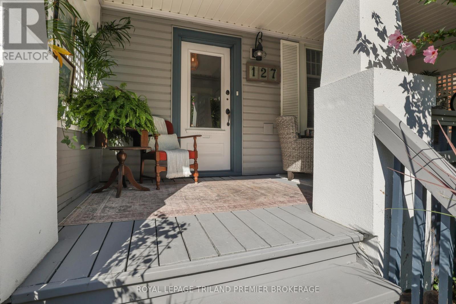127 THORNTON AVENUE