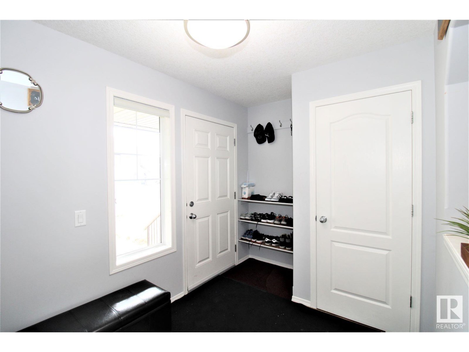 1218 37 AV NW NW