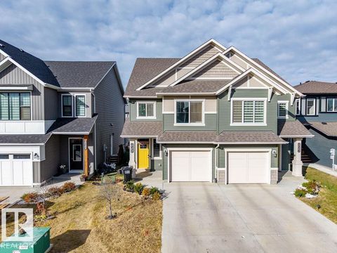 1745 PLUM CR SW Edmonton AB T6X2Z8