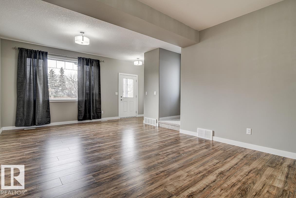 10359 149 ST NW