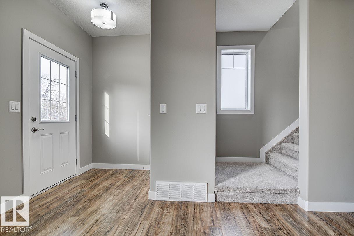 10359 149 ST NW