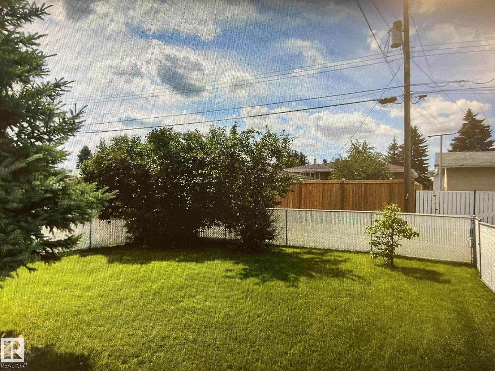 12904 95 ST NW