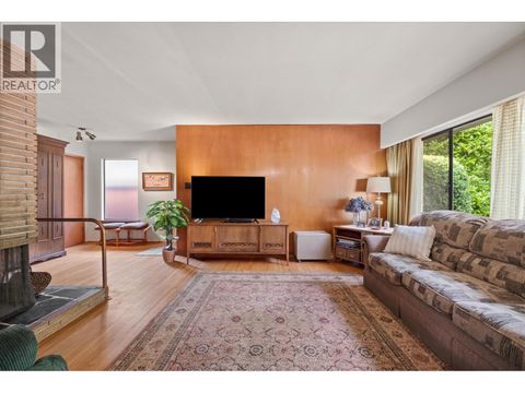 2239 WINDRIDGE DRIVE North Vancouver BC V7H1B6