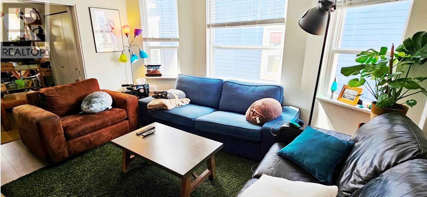 1745 GRAVELEY STREET