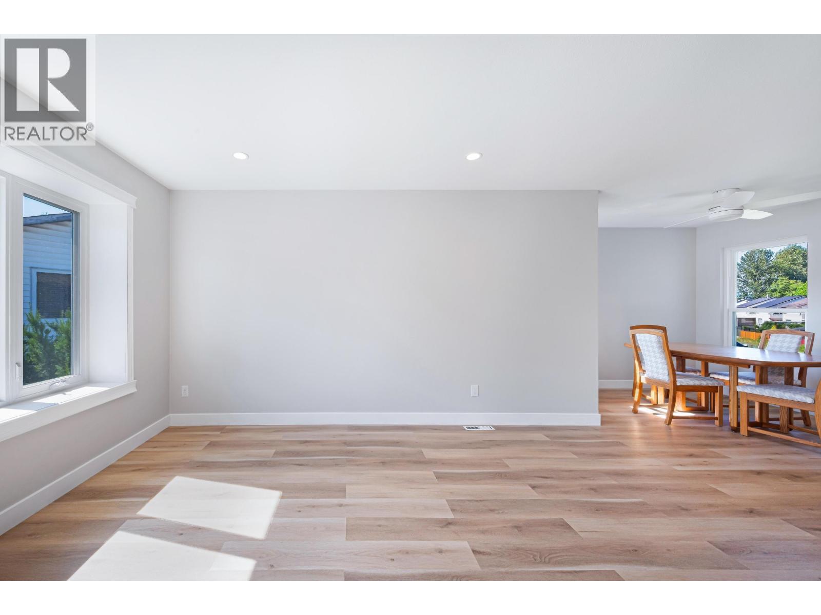 11850 GREENHAVEN COURT