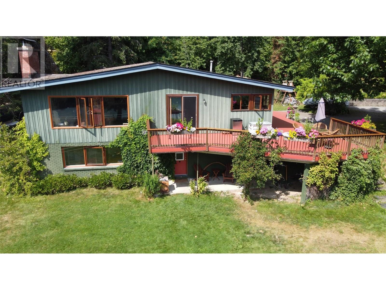 706 Shutty Road