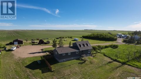 Acreage 2 km from Shaunavon 10 Acres Shaunavon SK S0N2M0