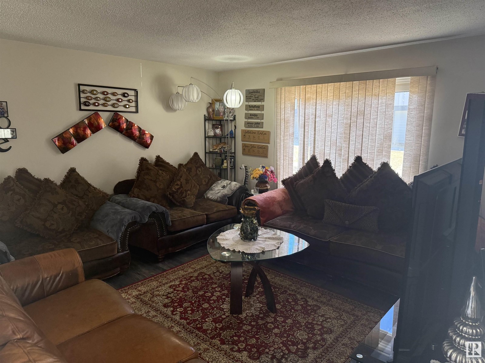 #166 3308 113 AV NW