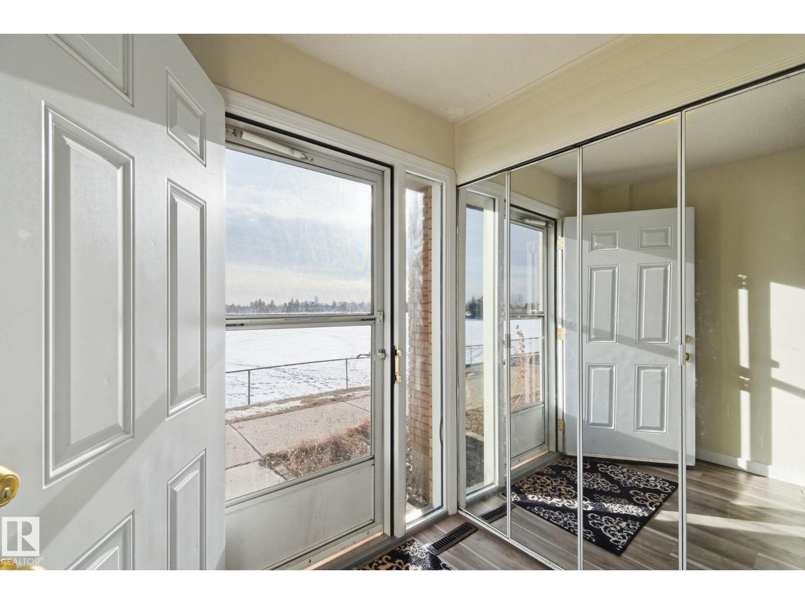 180 LONDONDERRY SQ NW