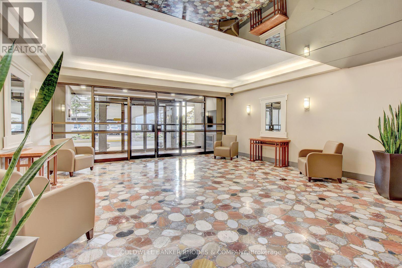 1609 - 1785 FROBISHER LANE