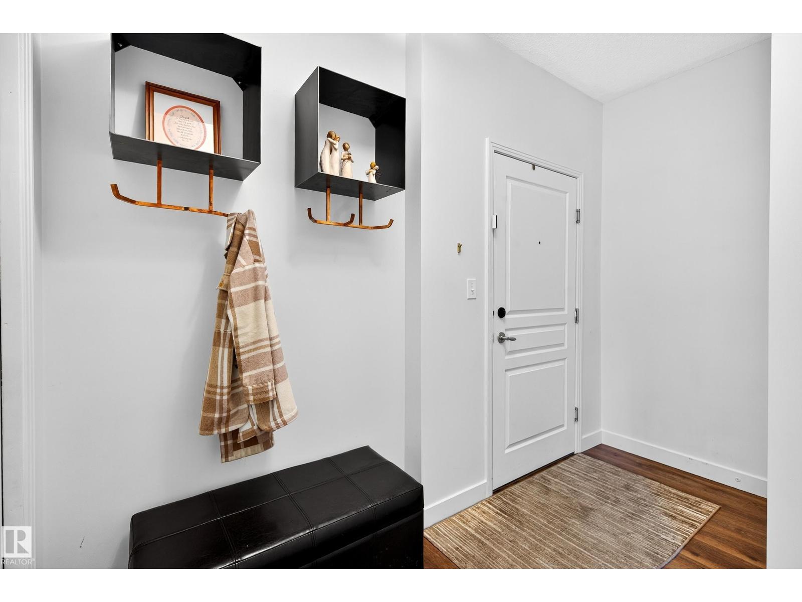 #111 2035 GRANTHAM CO NW