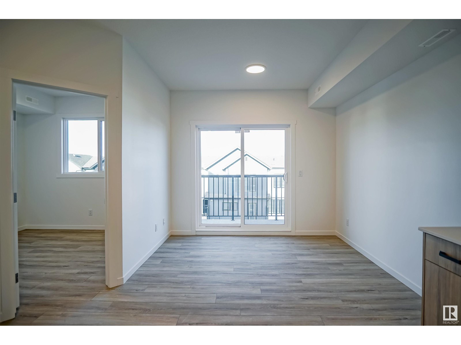 #205 9207 228 ST NW