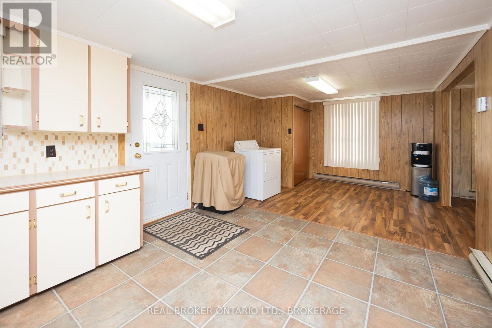 287 EAST BOUNDARY ROAD