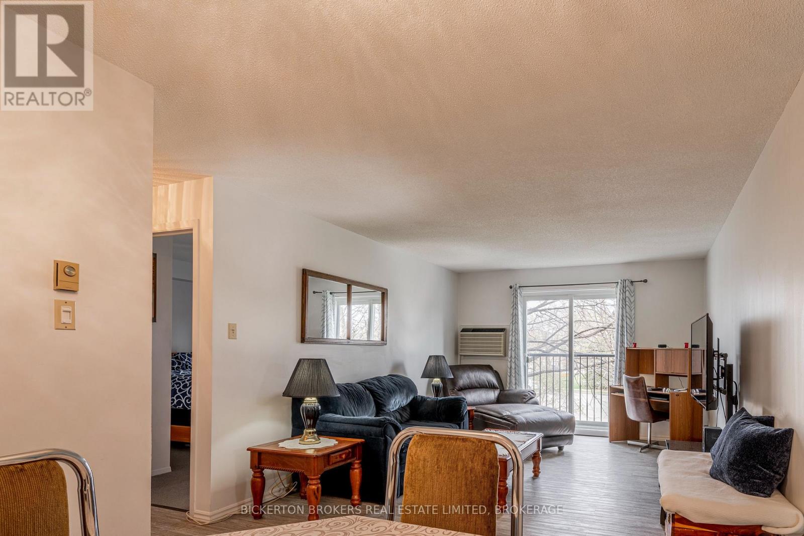 205 - 540 TALBOT PLACE