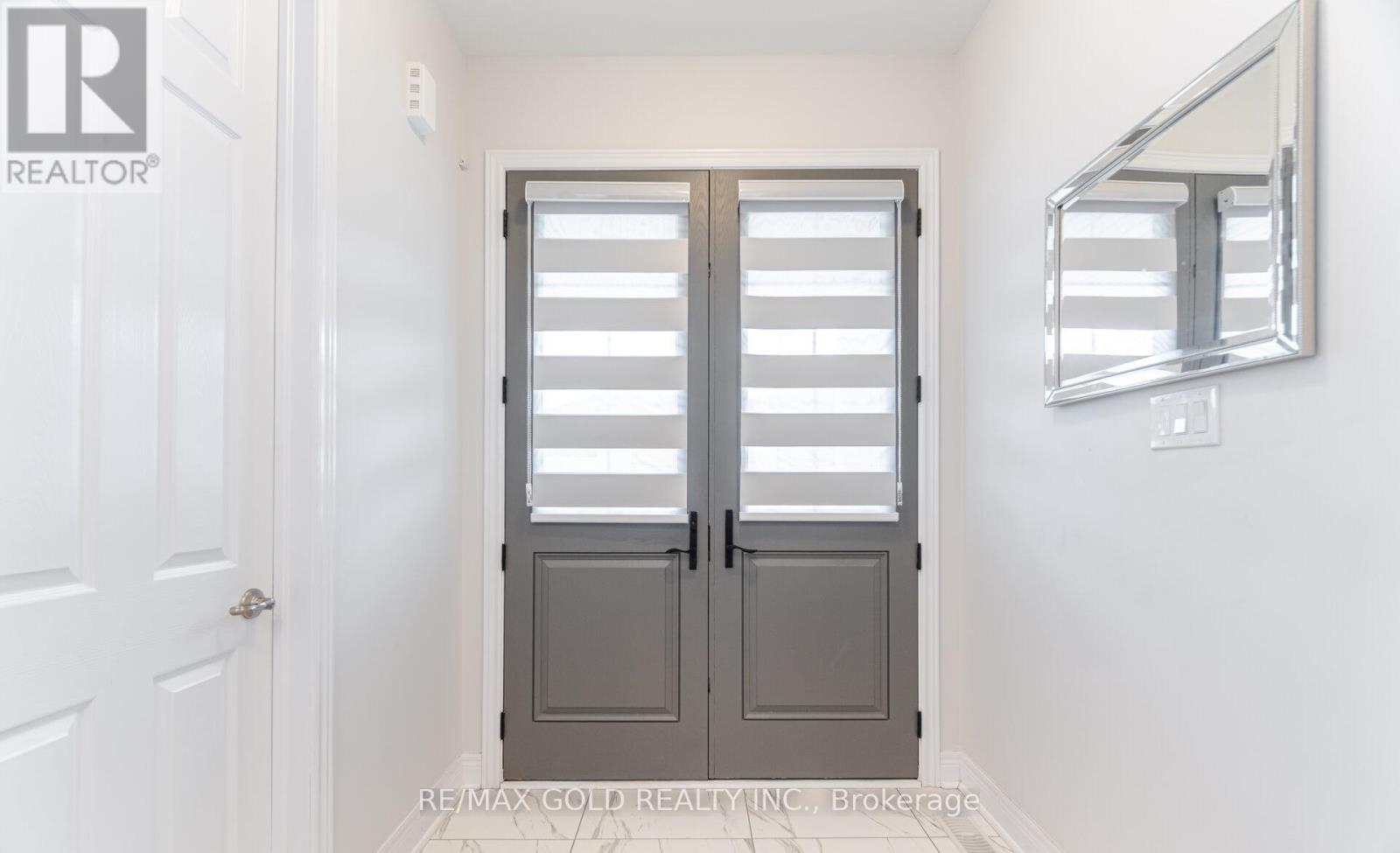 15 DUXBURY ROAD