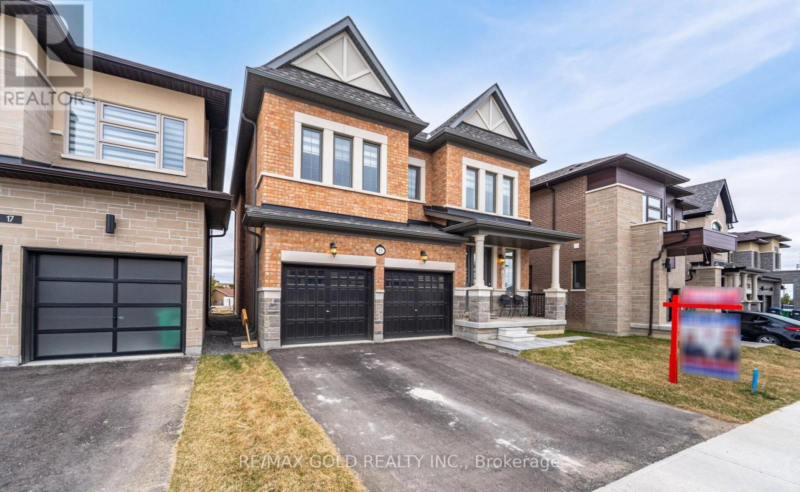 15 DUXBURY ROAD