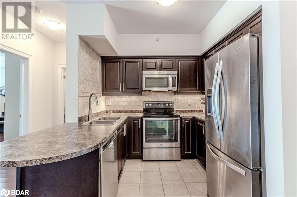43 FERNDALE Drive S Unit# 305