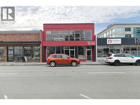525 - 527 Lawrence Avenue Kelowna BC V1Y6C2
