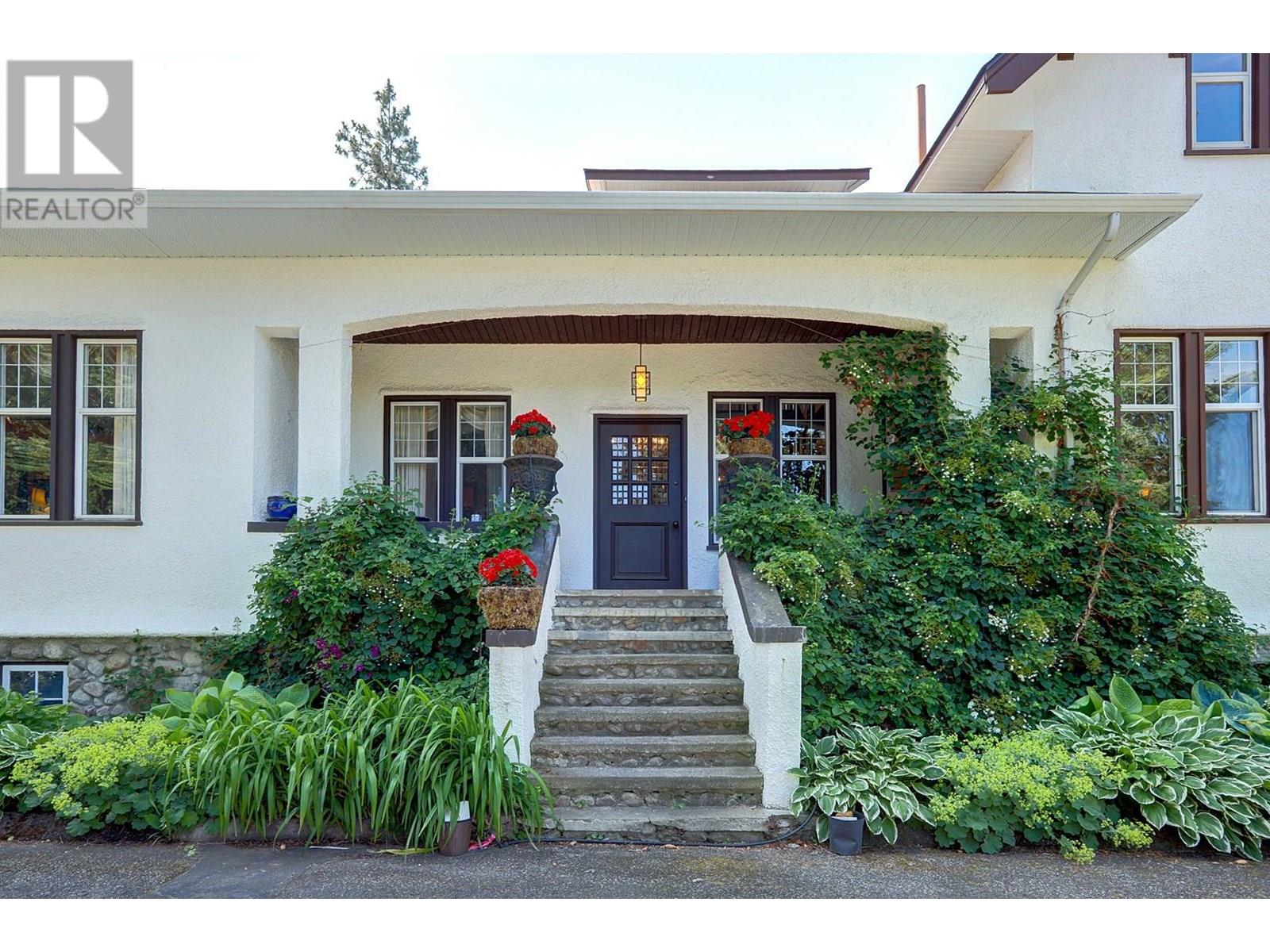 5482 Silver Star Road