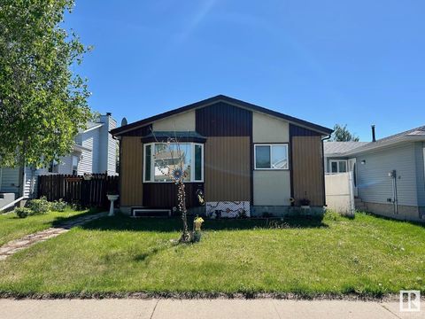 4109 38 ST NW Edmonton AB T6L5E5