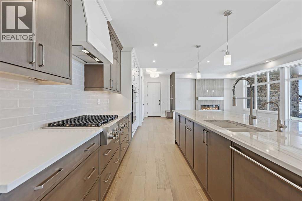 202, 140 Marina Cove SE