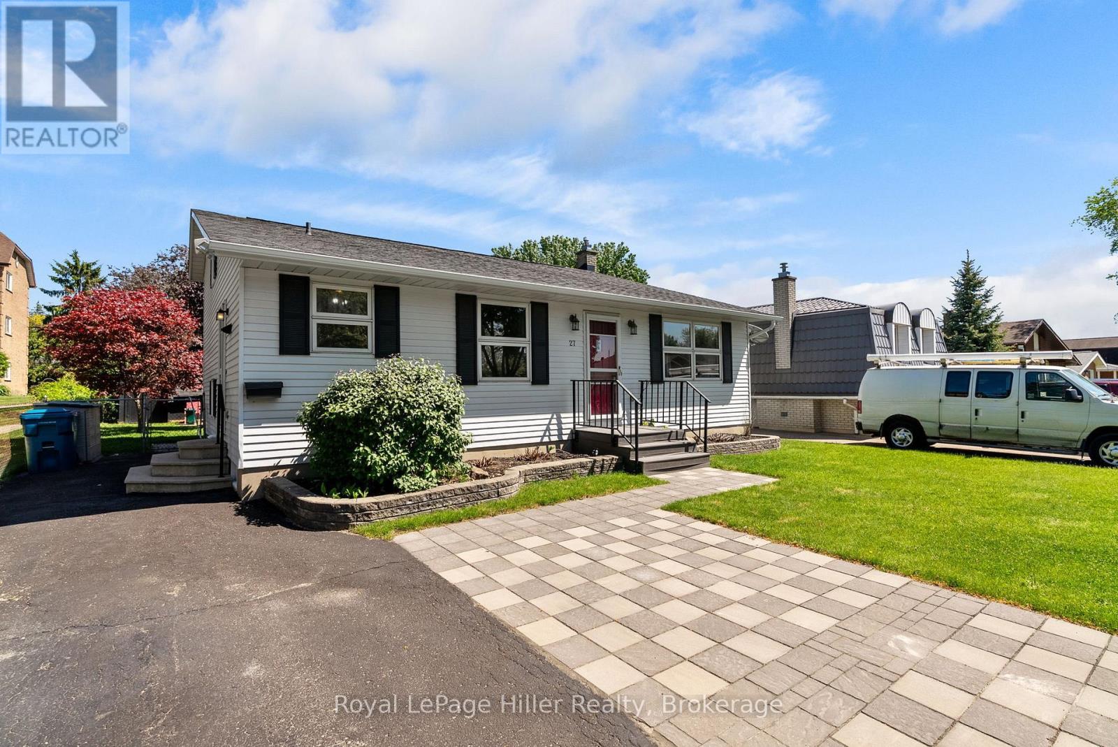27 GREENWOOD DRIVE