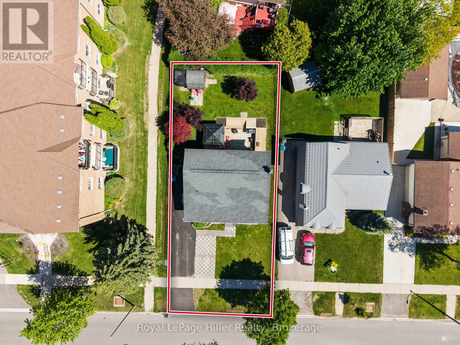 27 GREENWOOD DRIVE