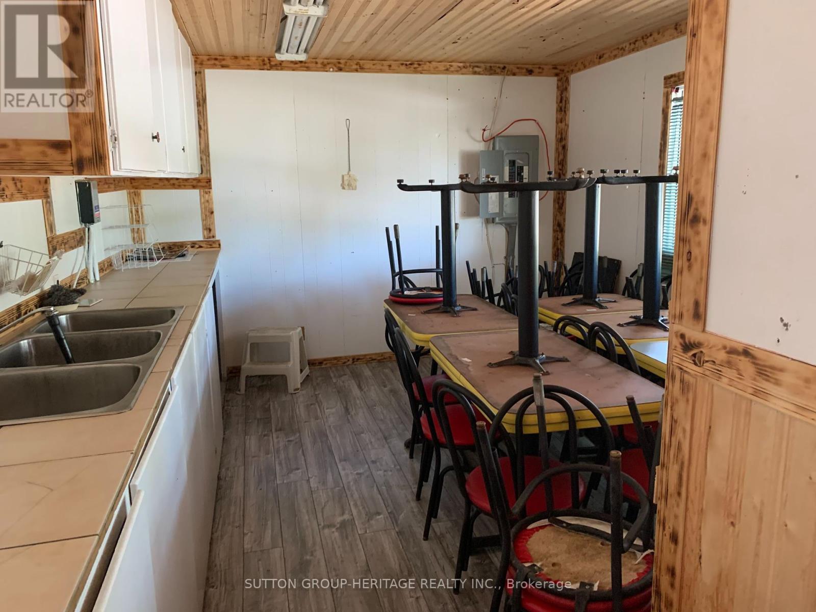 22363 HWY 41 HIGHWAY
