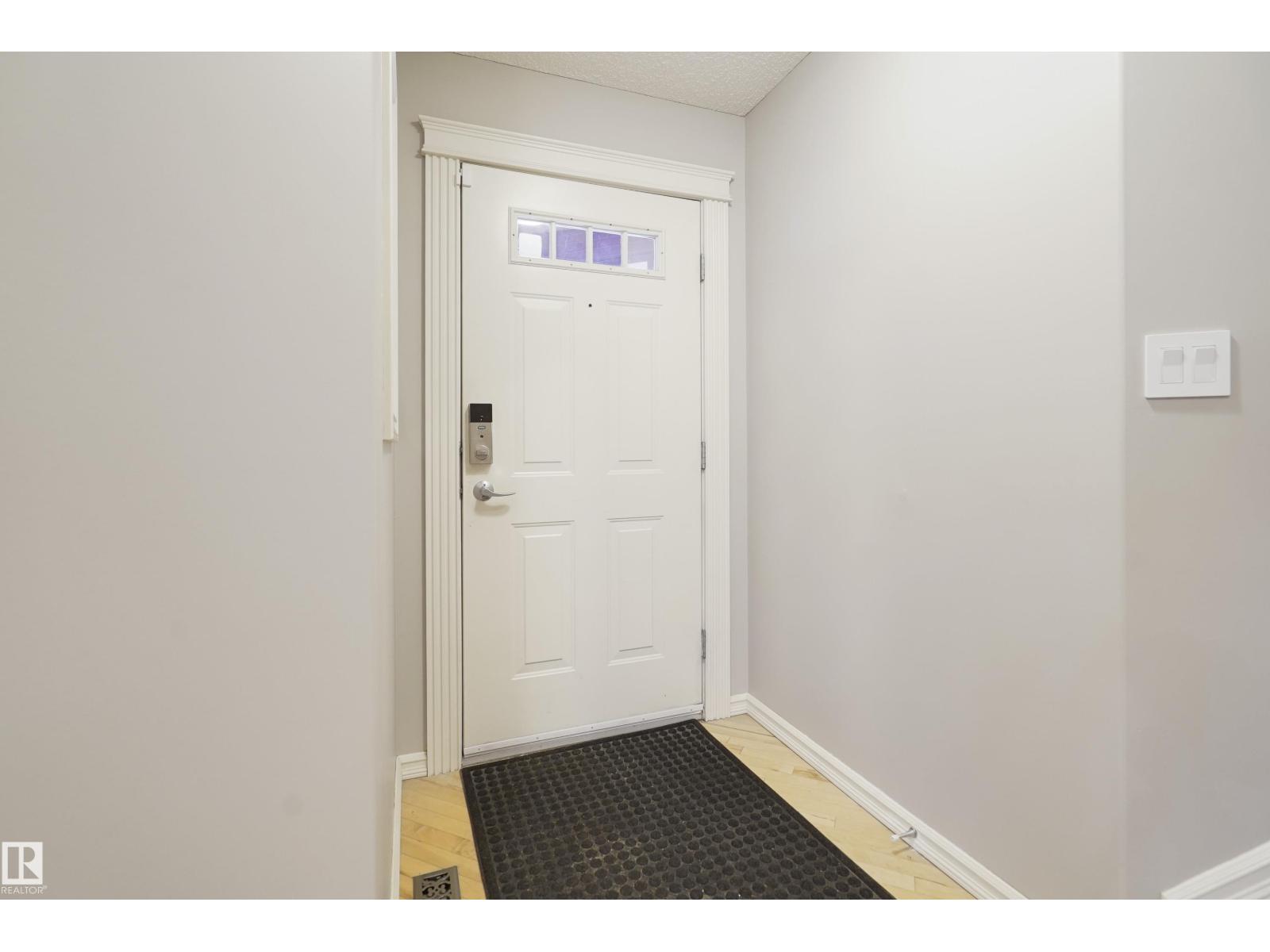 580 GLENWRIGHT CR NW