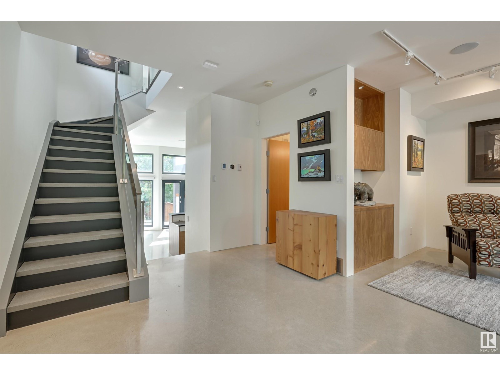 50 SYLVANCROFT LN NW