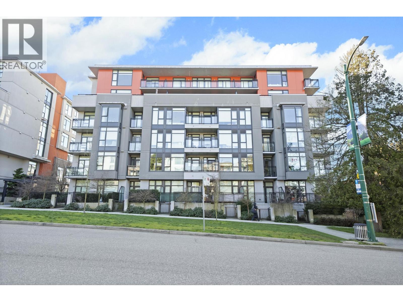 401 4171 CAMBIE STREET