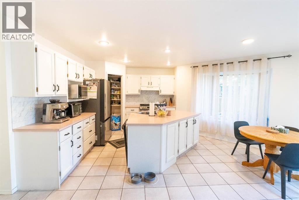 33 Sundown Close SE