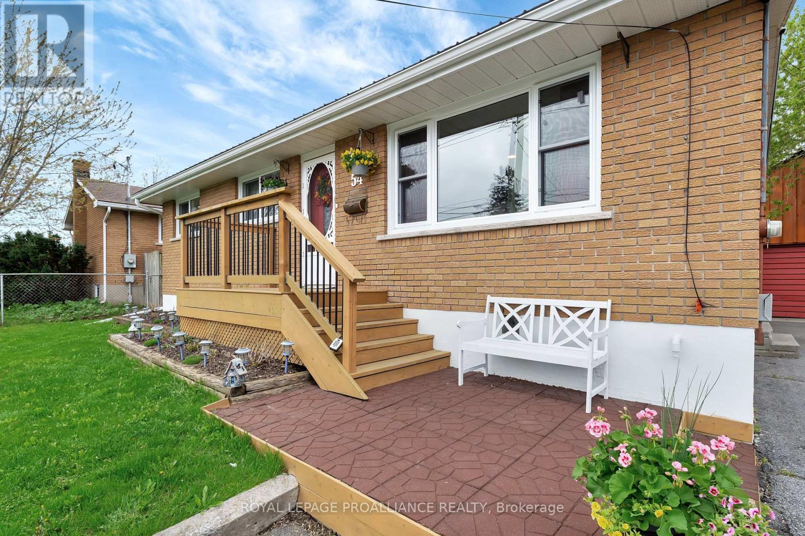54 WELLER AVENUE