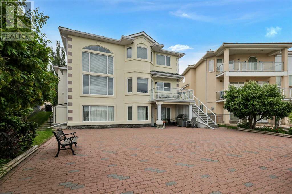 146 Coral Shores Cape NE