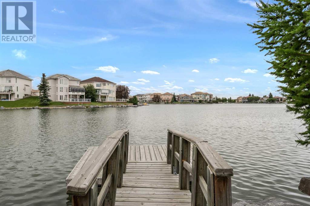 146 Coral Shores Cape NE