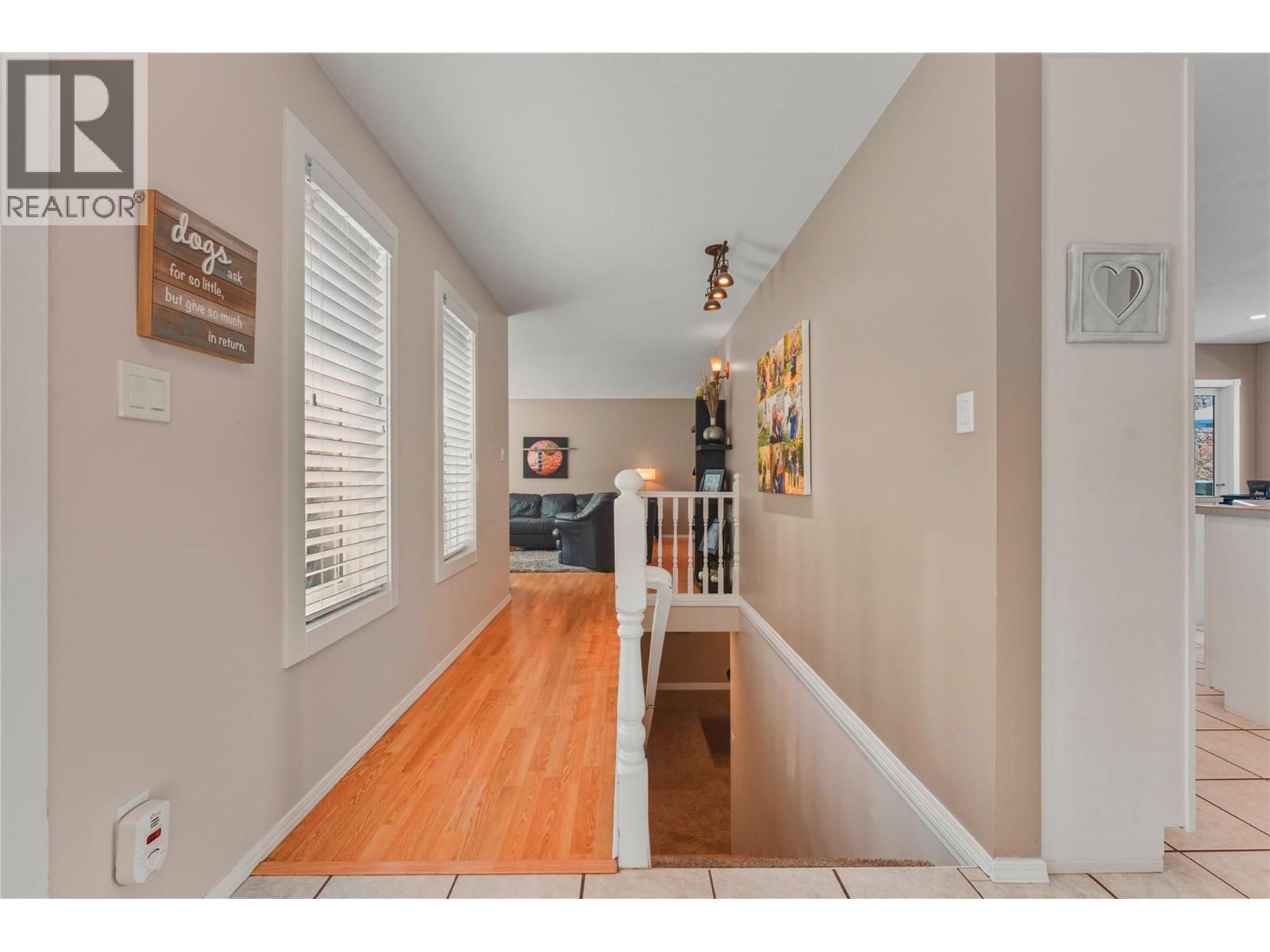 11405 Hillside Drive