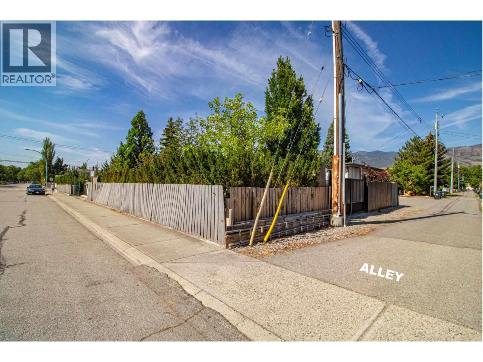 105 Lee Avenue