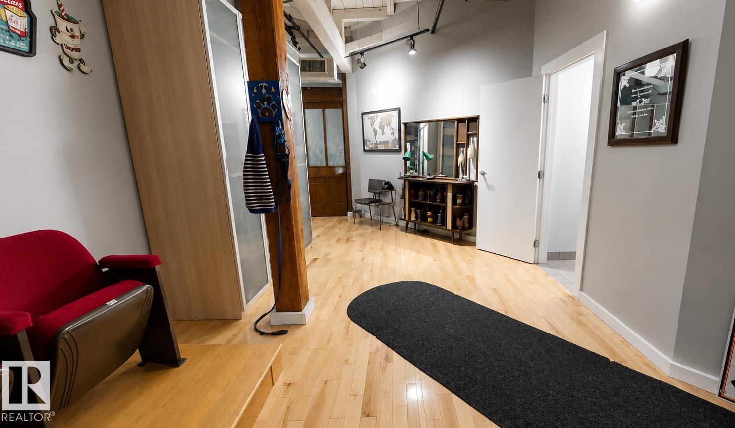 #506 10169 104 ST NW