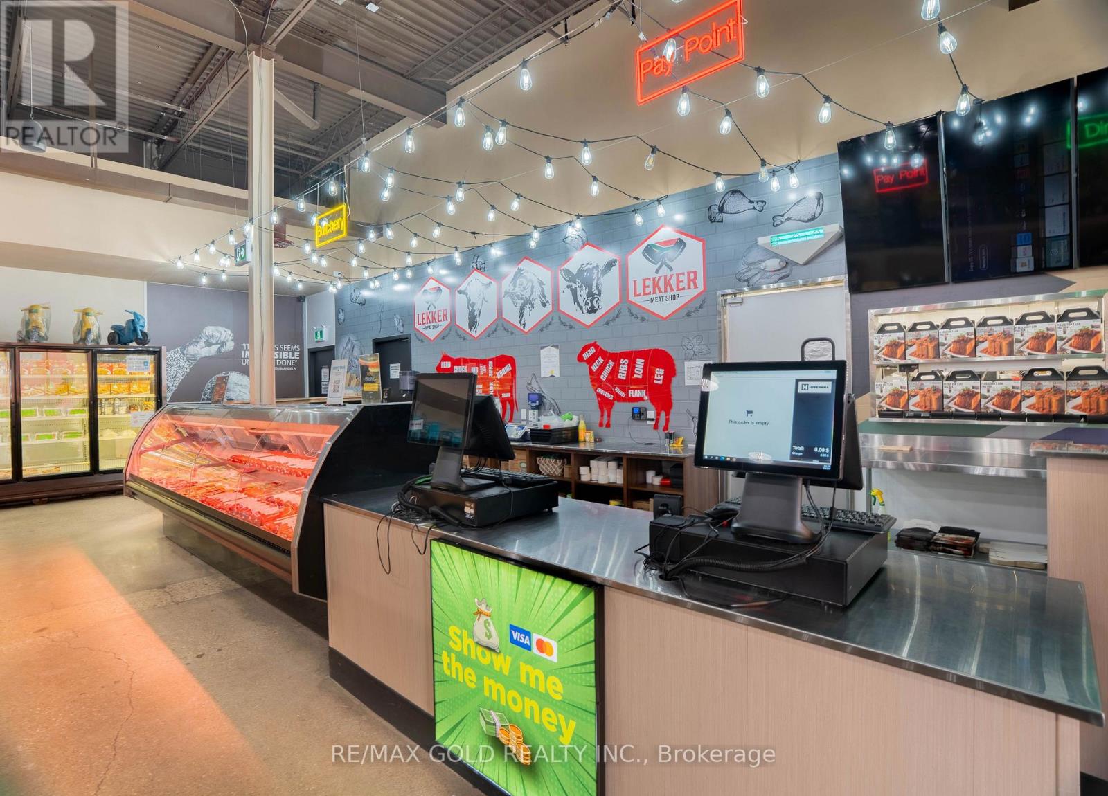 2 - 2110 DUNDAS STREET E