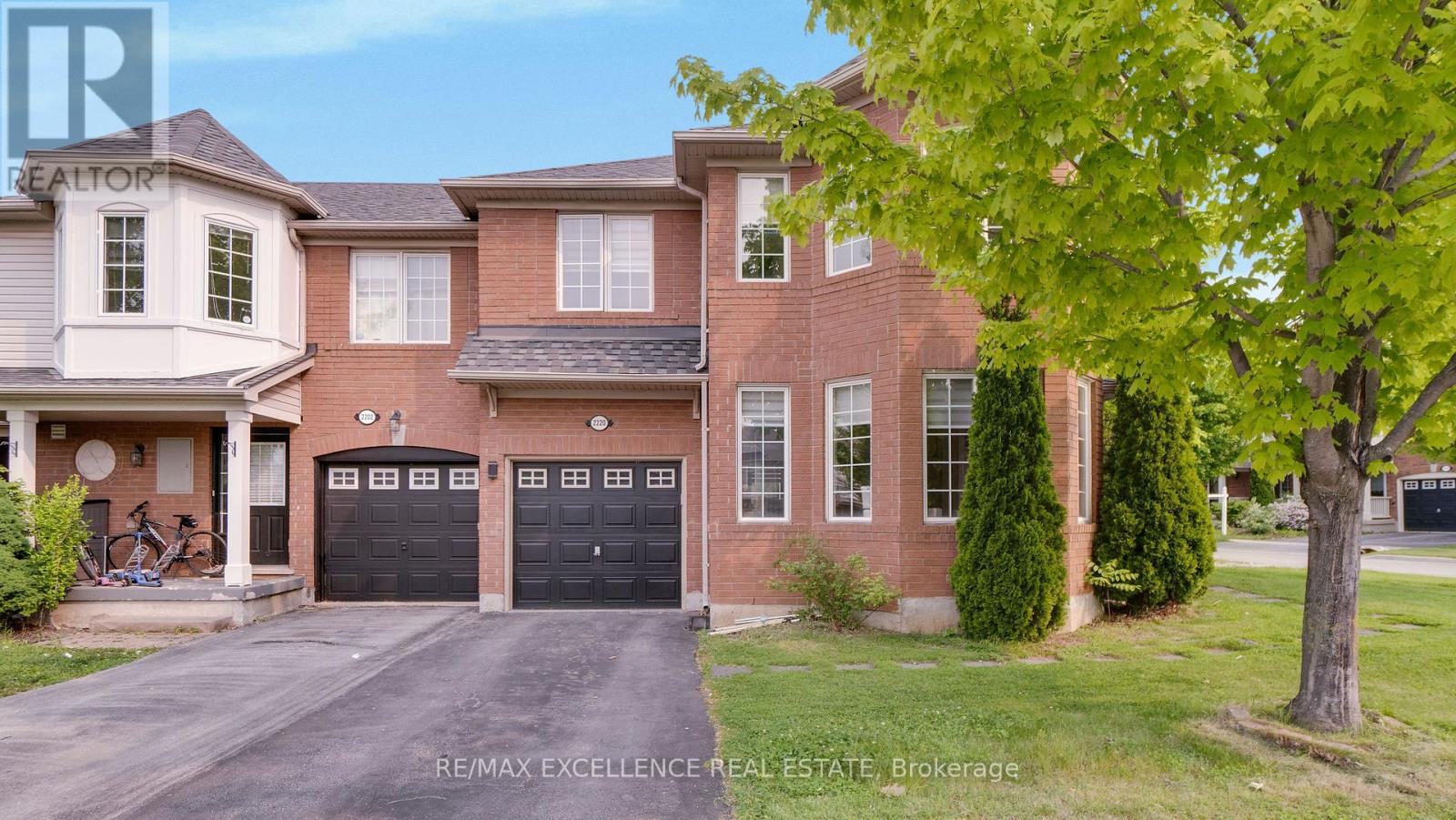 2220 AMBERGLEN COURT