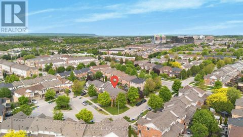 2220 AMBERGLEN COURT Oakville (WM Westmount) ON L6M4W8